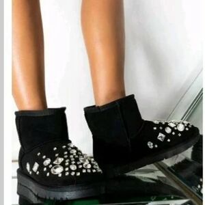 Azalea Wang Black Embellished Ankle Boots
